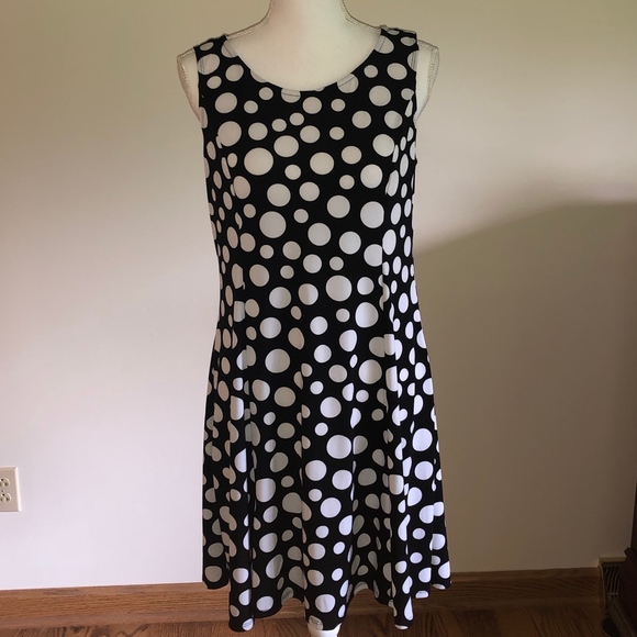 Perceptions Dresses & Skirts - Perceptions Polka Dot Sleeveless Dress 8P